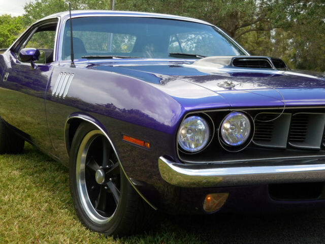 Plymouth Barracuda 1971 image number 3