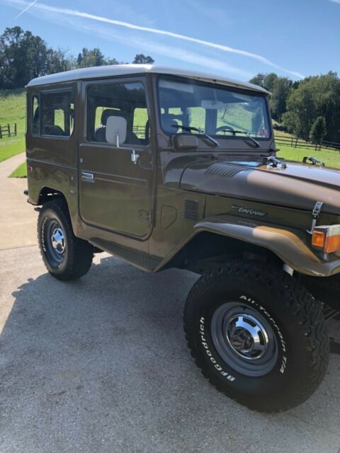 Toyota Land Cruiser 1978 image number 2