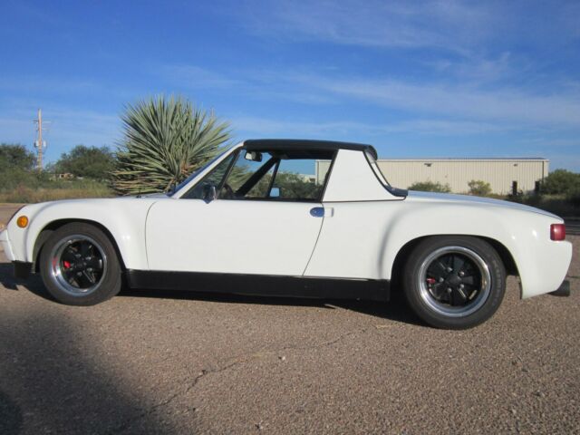 Porsche 914 1976 image number 27