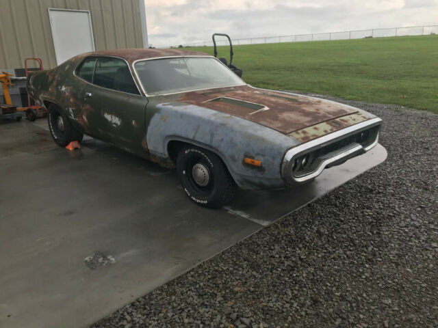 Plymouth Road Runner 1972 image number 0