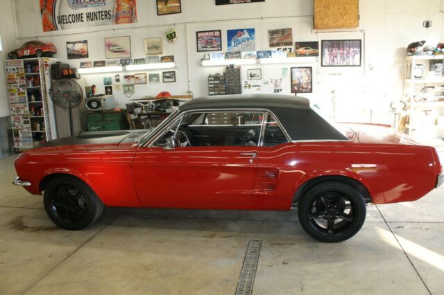 Ford Mustang 1967 image number 13