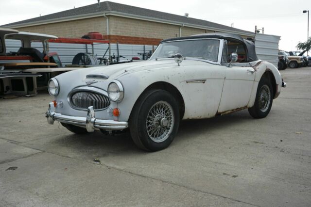 Austin Healey BJ-8 1967 image number 12