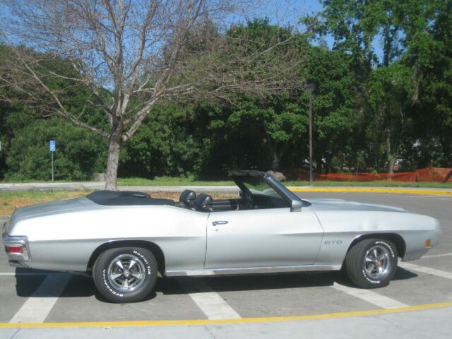 Pontiac GTO 1970 image number 1