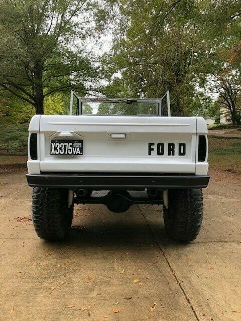 Ford Bronco 1975 image number 19