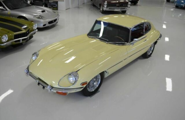 Jaguar XKE Coupe 2 2 1970 image number 24