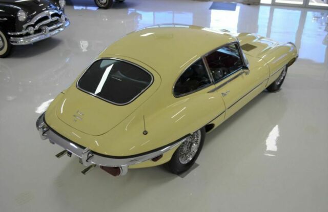 Jaguar XKE Coupe 2 2 1970 image number 32