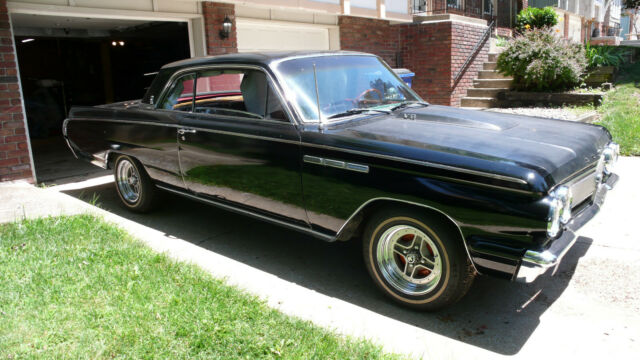 Buick Skylark 1963 image number 1