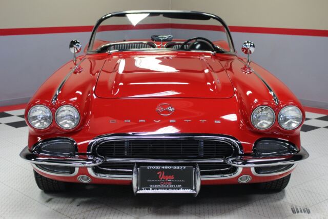 Chevrolet Corvette 1962 image number 28