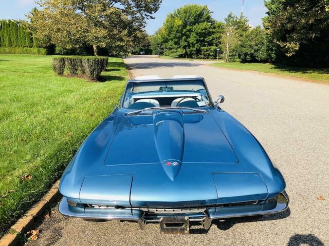 Chevrolet Corvette 1967 image number 13