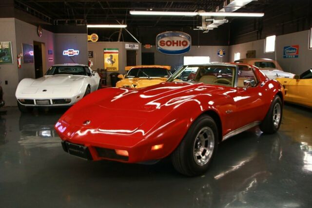 Chevrolet Corvette 1976 image number 1