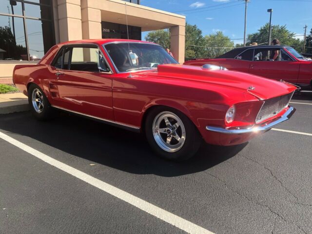 Ford Mustang 1967 image number 0