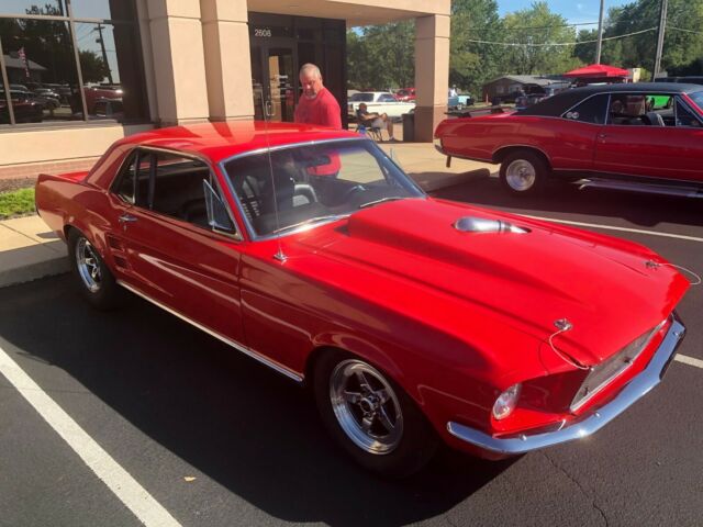 Ford Mustang 1967 image number 2