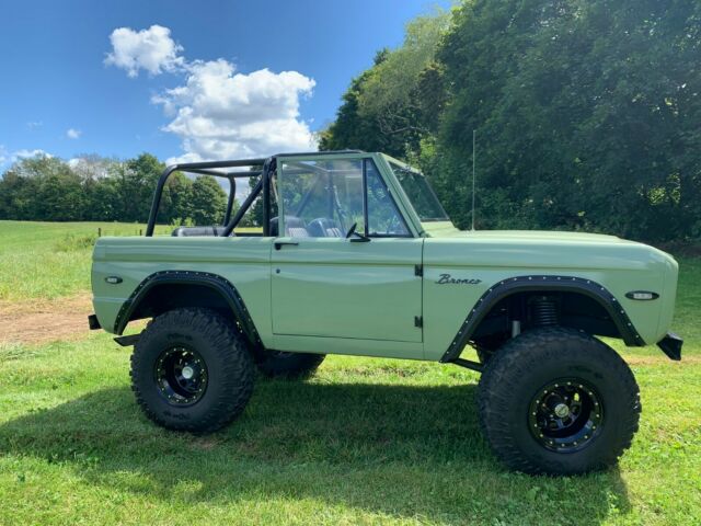 Ford Bronco 1970 image number 19