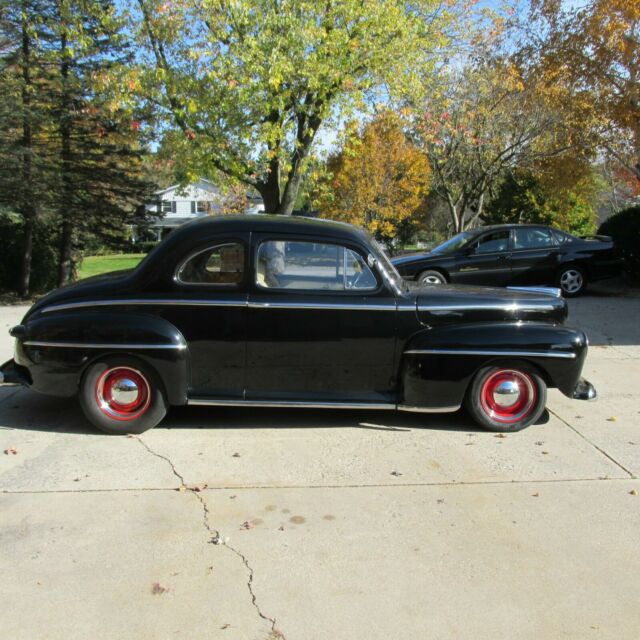 Ford coupe 1947 image number 18