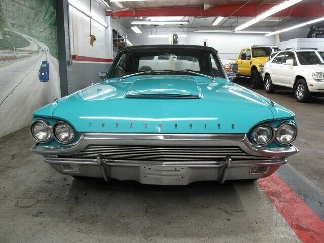 Ford Thunderbird 1964 image number 39