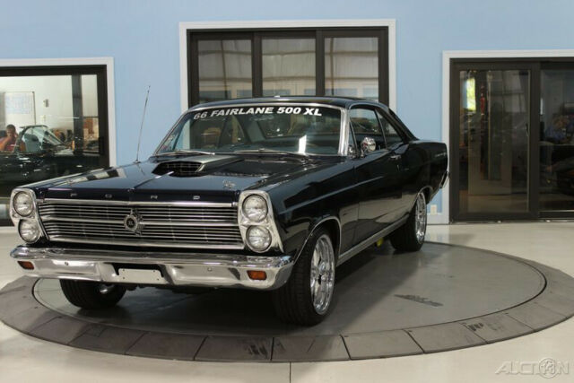 Ford Fairlane 1966 image number 24