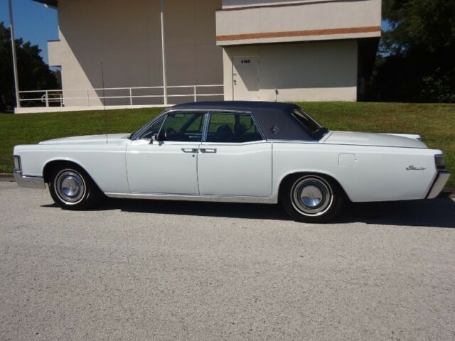 Lincoln Continental 1969 image number 23