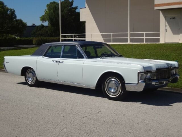 Lincoln Continental 1969 image number 31