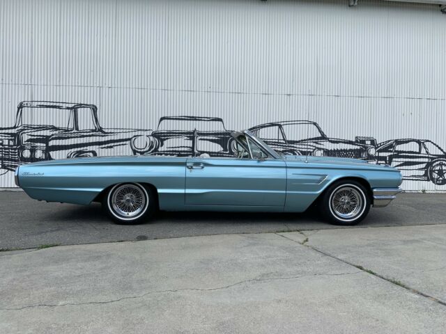 Ford Thunderbird 1965 image number 13