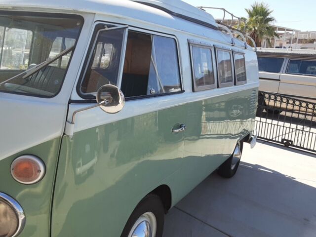 Volkswagen Bus/Vanagon 1964 image number 1