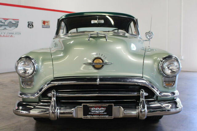 Oldsmobile Eighty-Eight 1951 image number 14