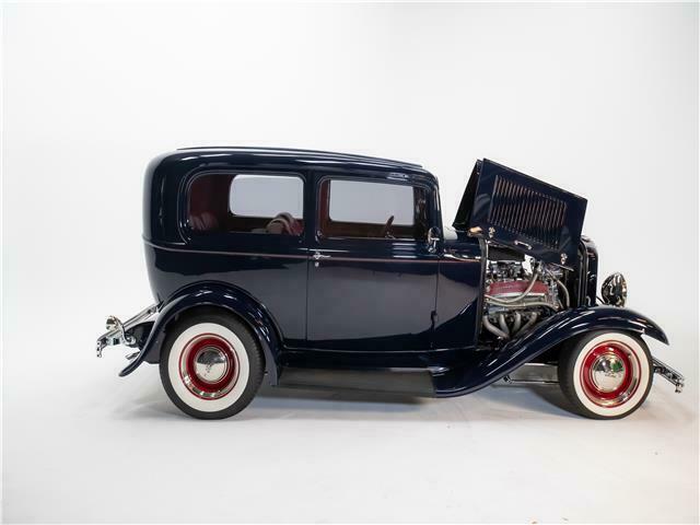 Ford SEDAN 1932 image number 1