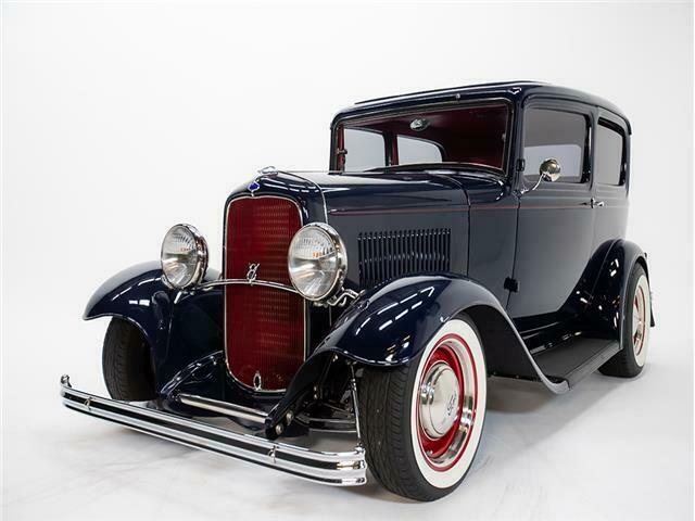 Ford SEDAN 1932 image number 2