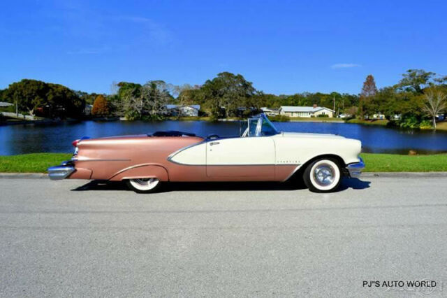 Oldsmobile Ninety-Eight 1956 image number 1