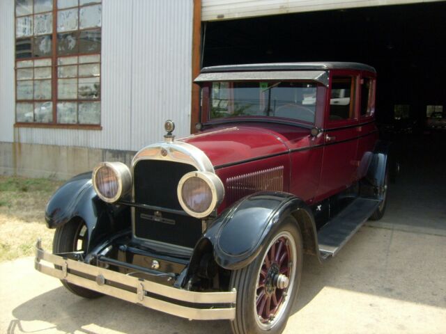 Cadillac V-63 1925 image number 2