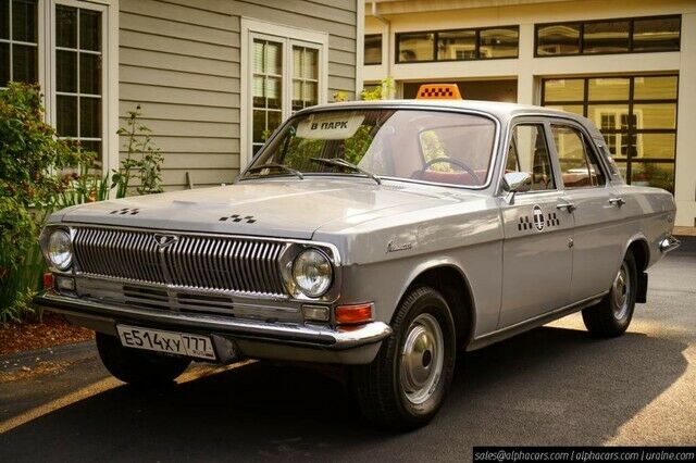 Volga GAZ M24 Moscow Taxi 1976 image number 26