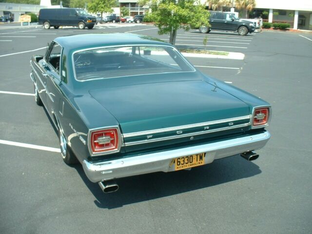 Ford Galaxie 1966 image number 1