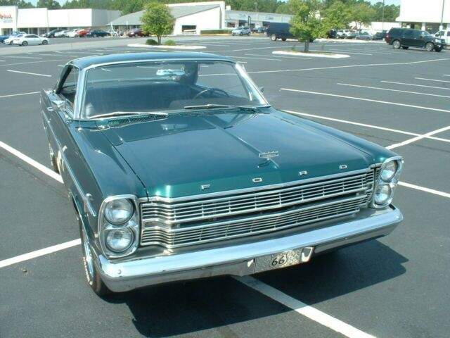 Ford Galaxie 1966 image number 22