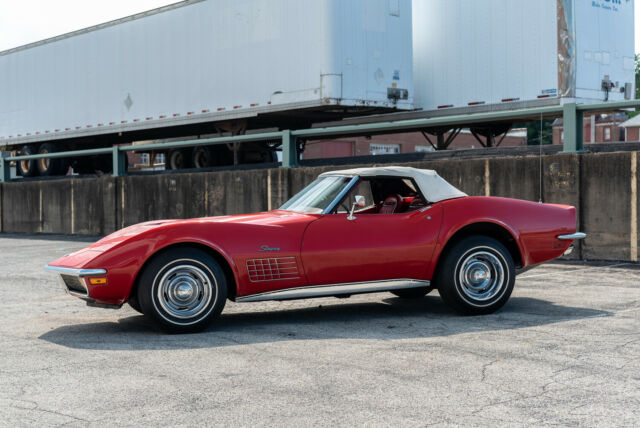 Chevrolet Corvette 1972 image number 2