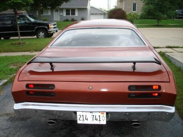 Plymouth Duster 1970 image number 6