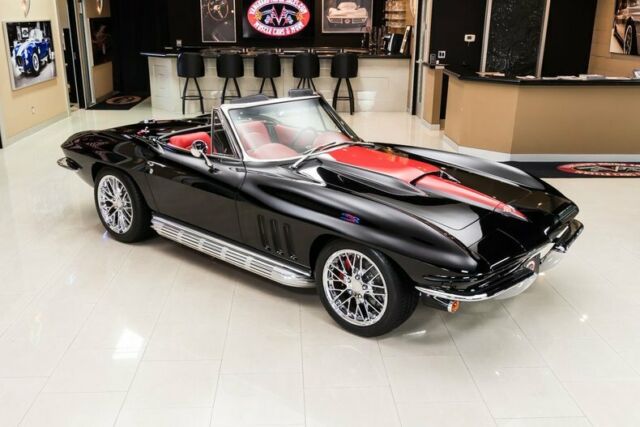 Chevrolet Corvette 1965 image number 10