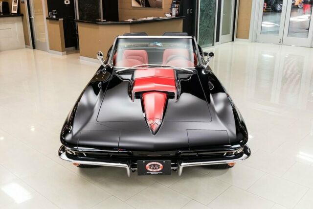 Chevrolet Corvette 1965 image number 8