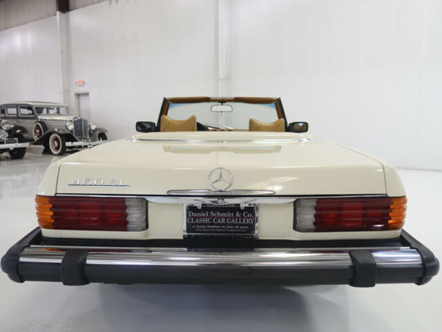 Mercedes-Benz SL-Class 1979 image number 15