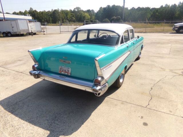 Chevrolet Bel Air/150/210 1957 image number 27