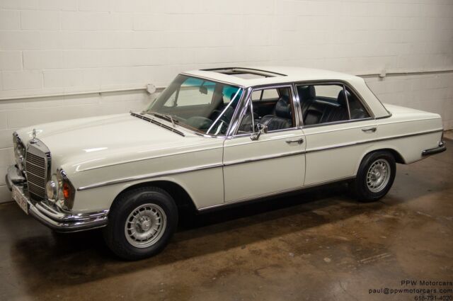 Mercedes-Benz 300-Series 1968 image number 7