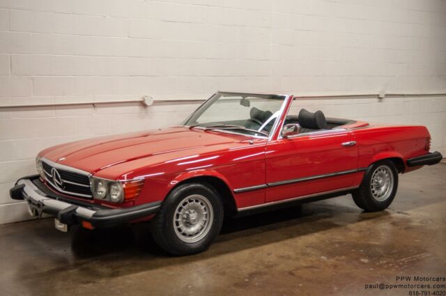 Mercedes-Benz SL-Class 1974 image number 1