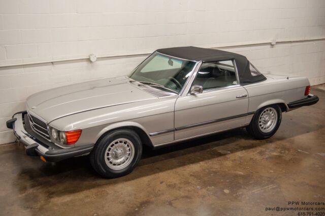 Mercedes-Benz SL-Class 1974 image number 10