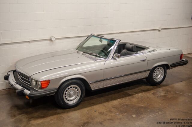 Mercedes-Benz SL-Class 1974 image number 16