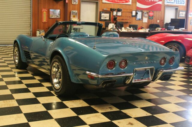 Chevrolet Corvette 1970 image number 24