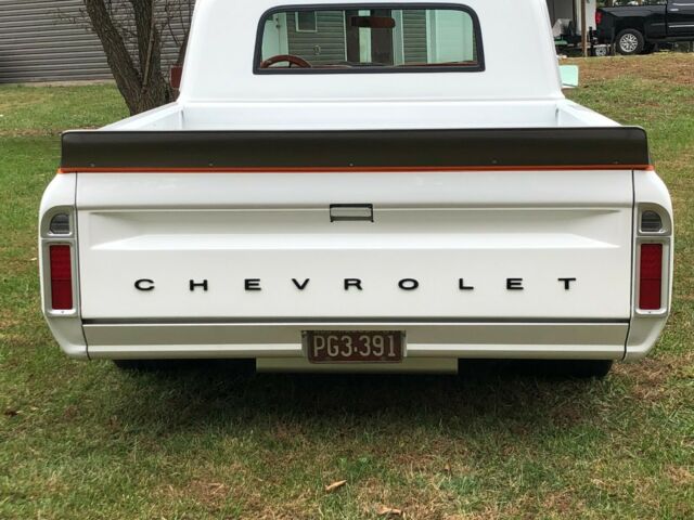 Chevrolet C-10 1967 image number 4