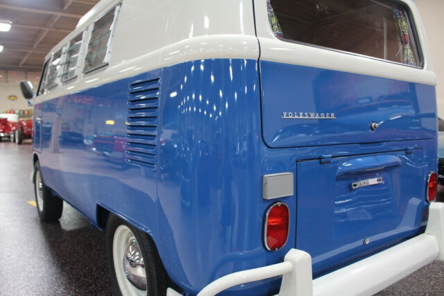 Volkswagen Westfalia Camper Bus 1965 image number 13