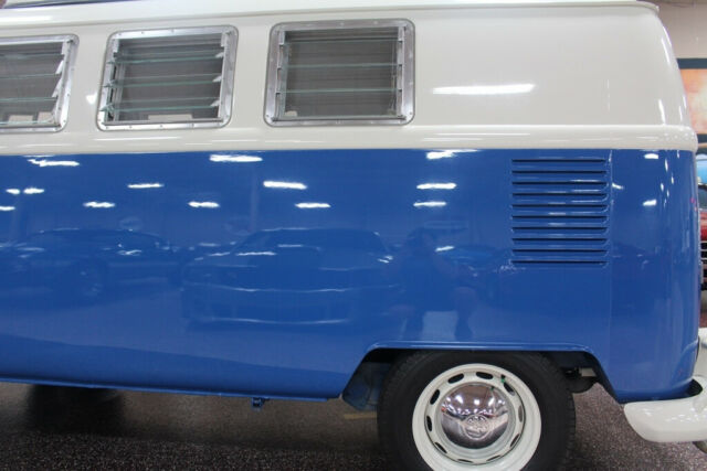 Volkswagen Westfalia Camper Bus 1965 image number 14