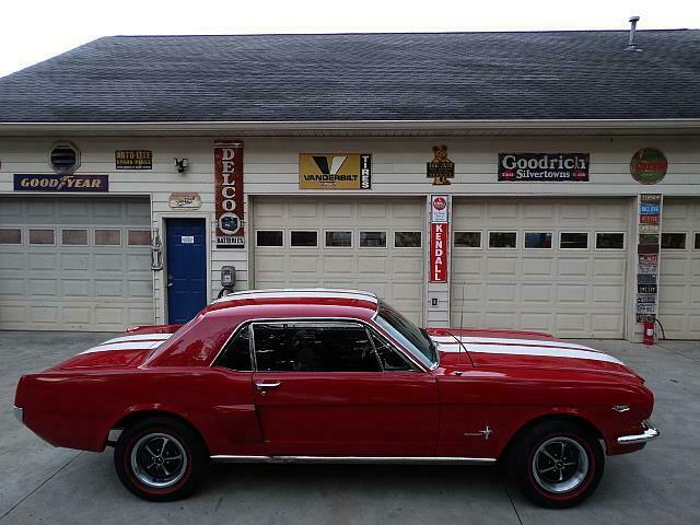 Ford Mustang 1966 image number 12