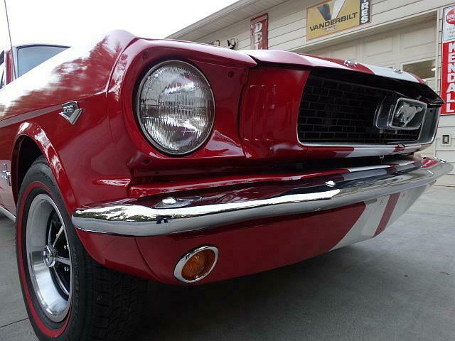 Ford Mustang 1966 image number 19