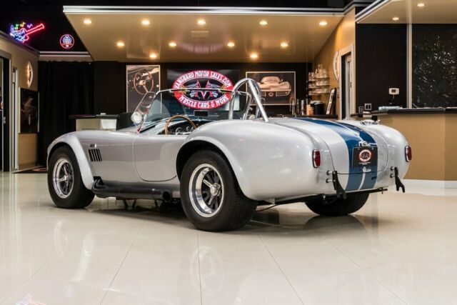 Shelby Cobra 1965 image number 38