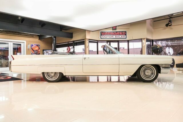 Cadillac DeVille 1963 image number 10